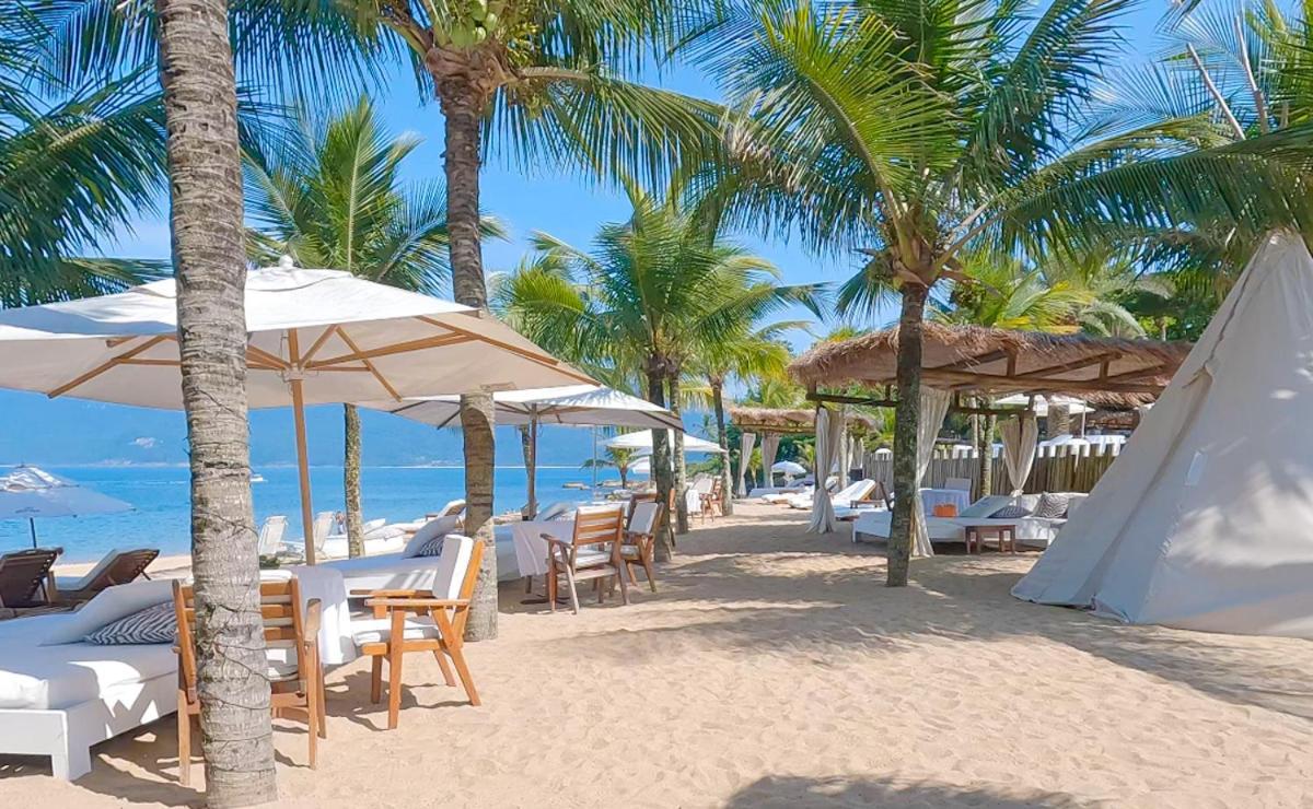 Dpny Beach Hotel & Spa Ilhabela Bagian luar foto Beach at the InterContinental Resort