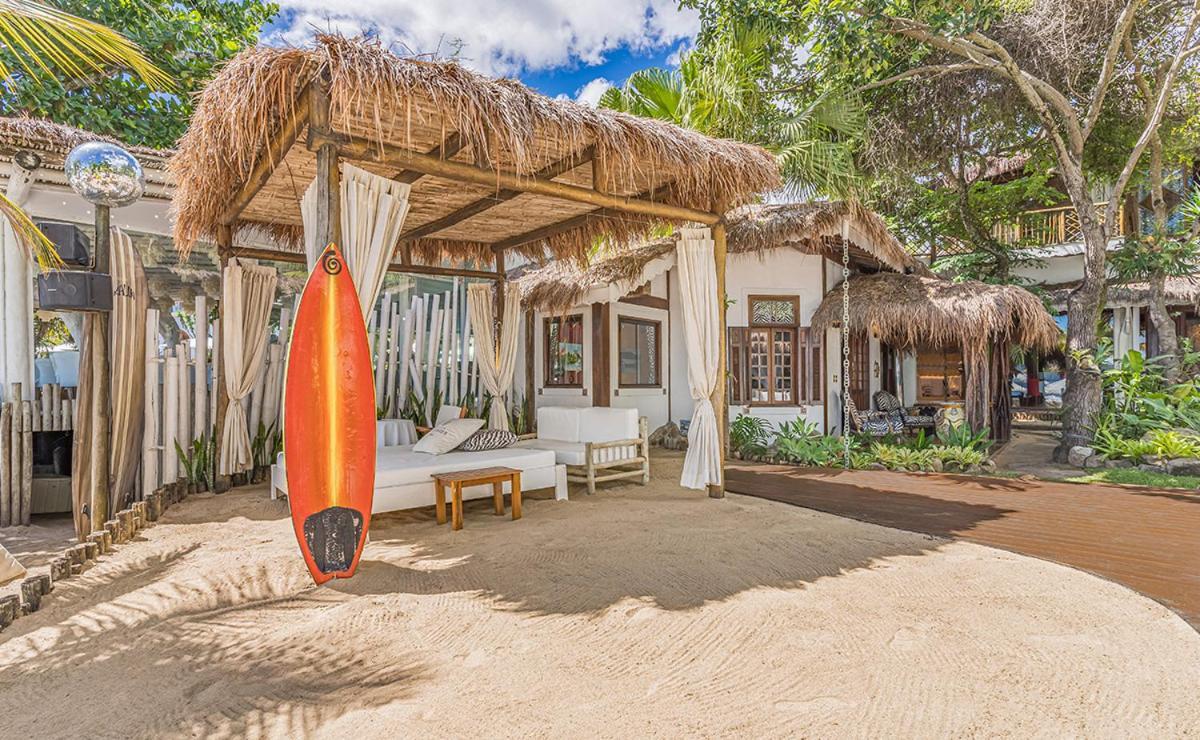 Dpny Beach Hotel & Spa Ilhabela Bagian luar foto Beach bungalows at the Grand Palladium Hotel